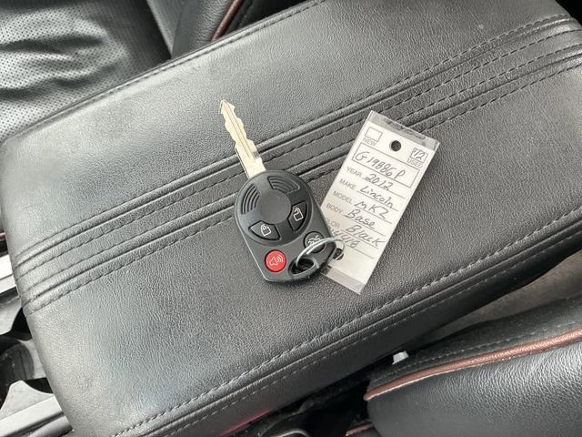 Used 2012 Lincoln MKZ image 23