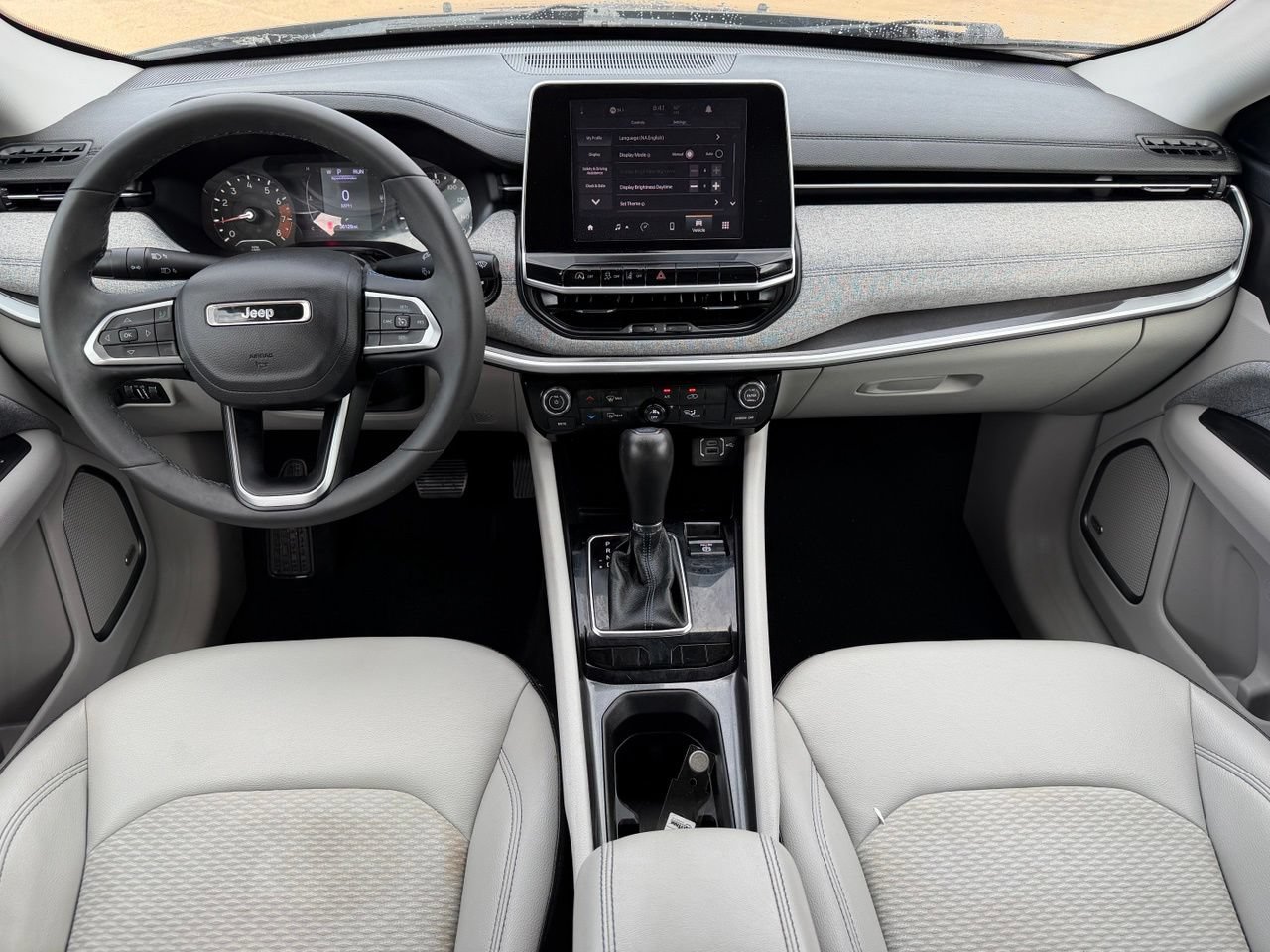 Used 2022 Jeep Compass Latitude w/ Sun and Sound Group FWD image 13