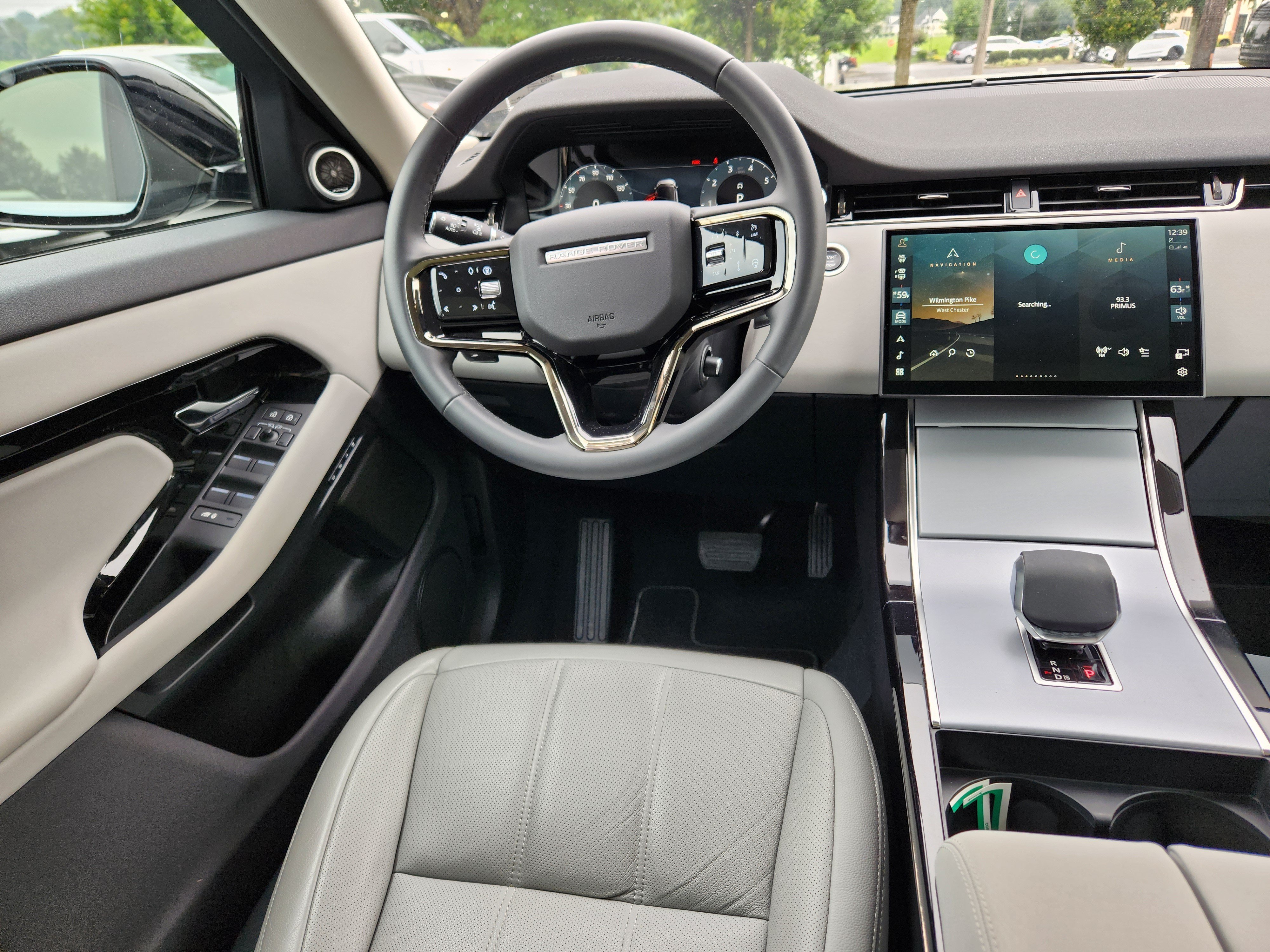 Certified 2025 Land Rover Range Rover Evoque S AWD/4WD image 13