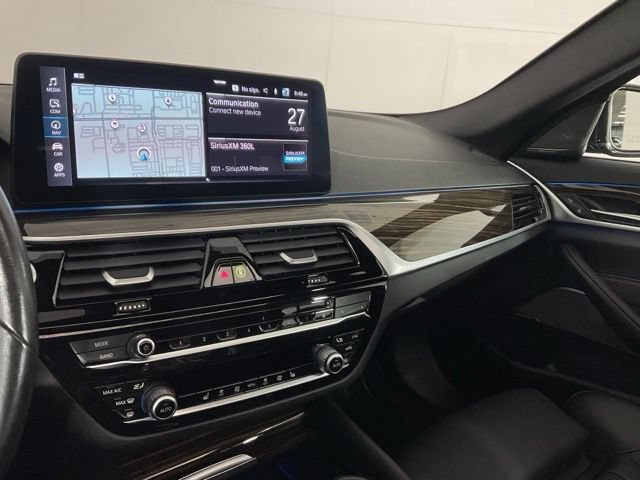 Used 2021 BMW 530e xDrive w/ Premium Package AWD/4WD image 14