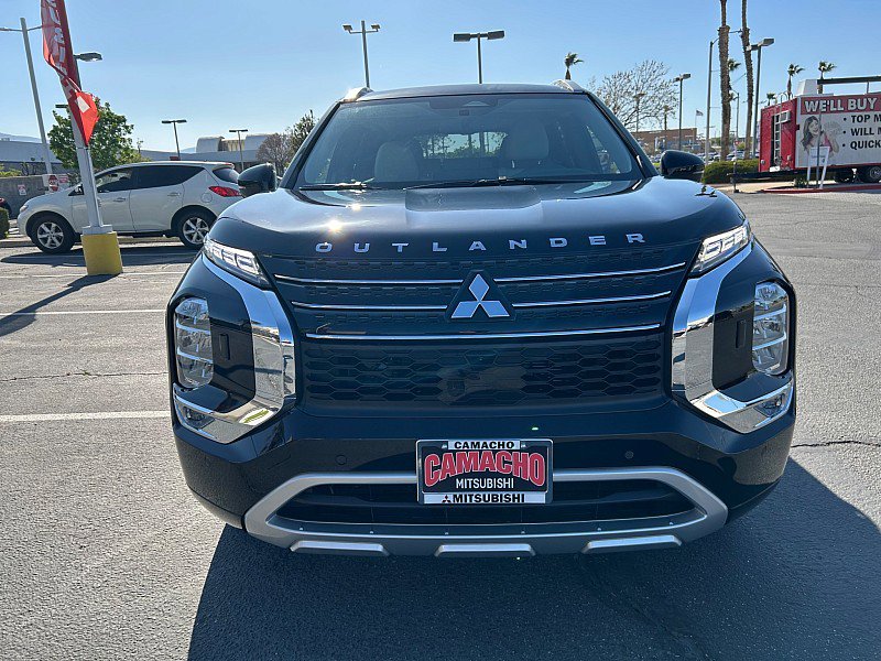 New 2025 Mitsubishi Outlander SEL image 2