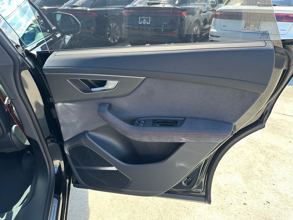 New 2026 Audi RS Q8 performance image 28