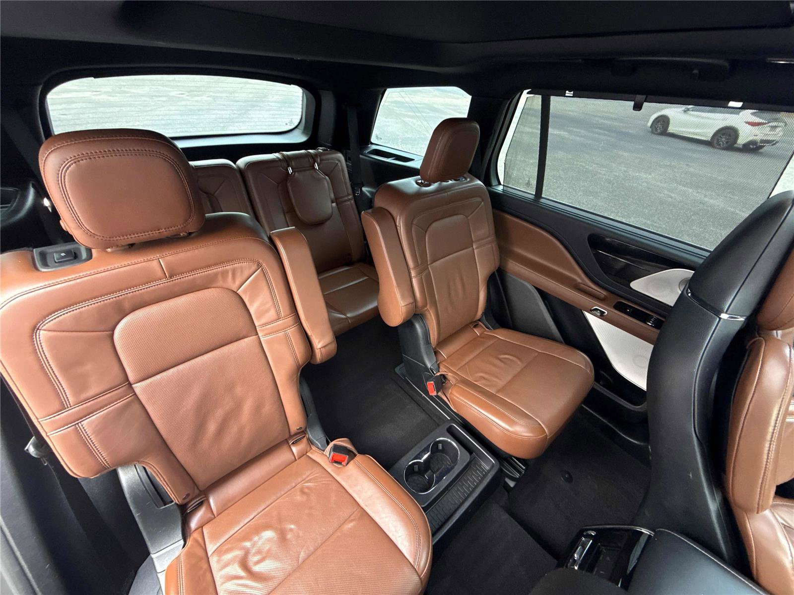 Used 2020 Lincoln Aviator Reserve w/ Equipment Group 202A AWD/4WD image 27