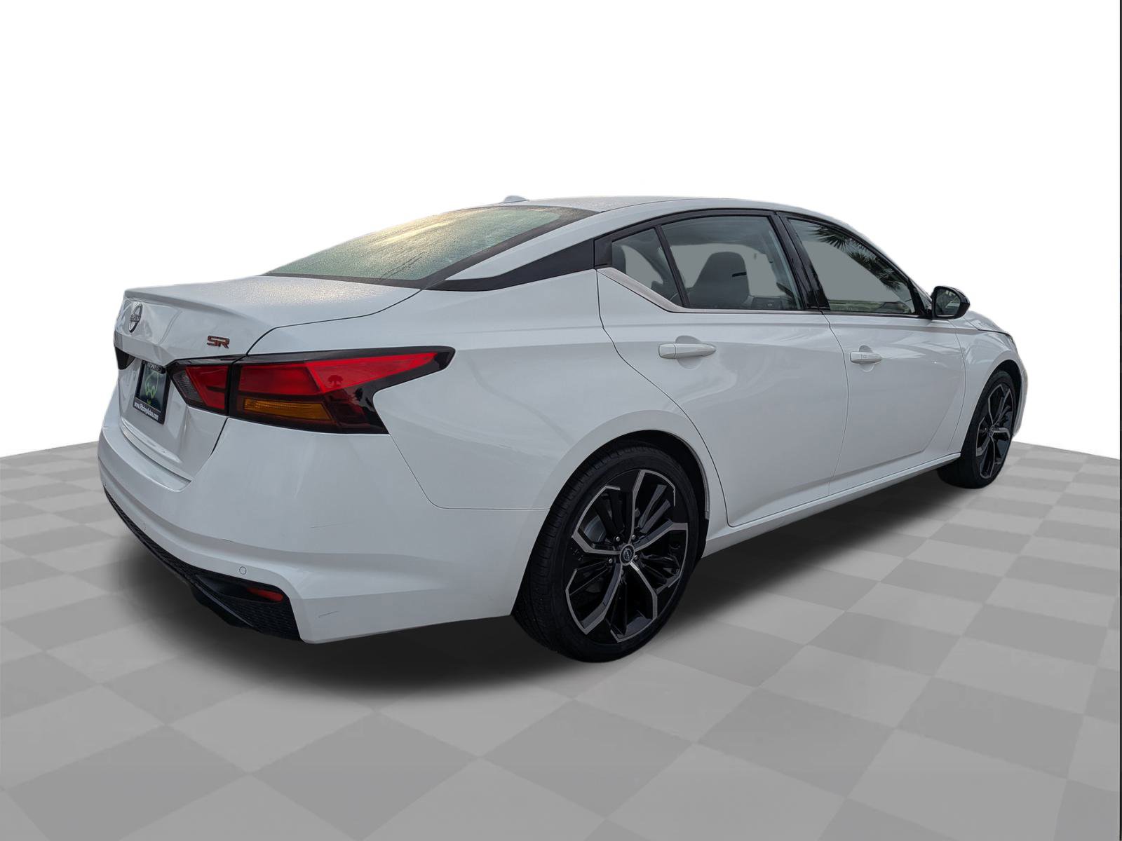 Used 2023 Nissan Altima 2.5 SR image 4