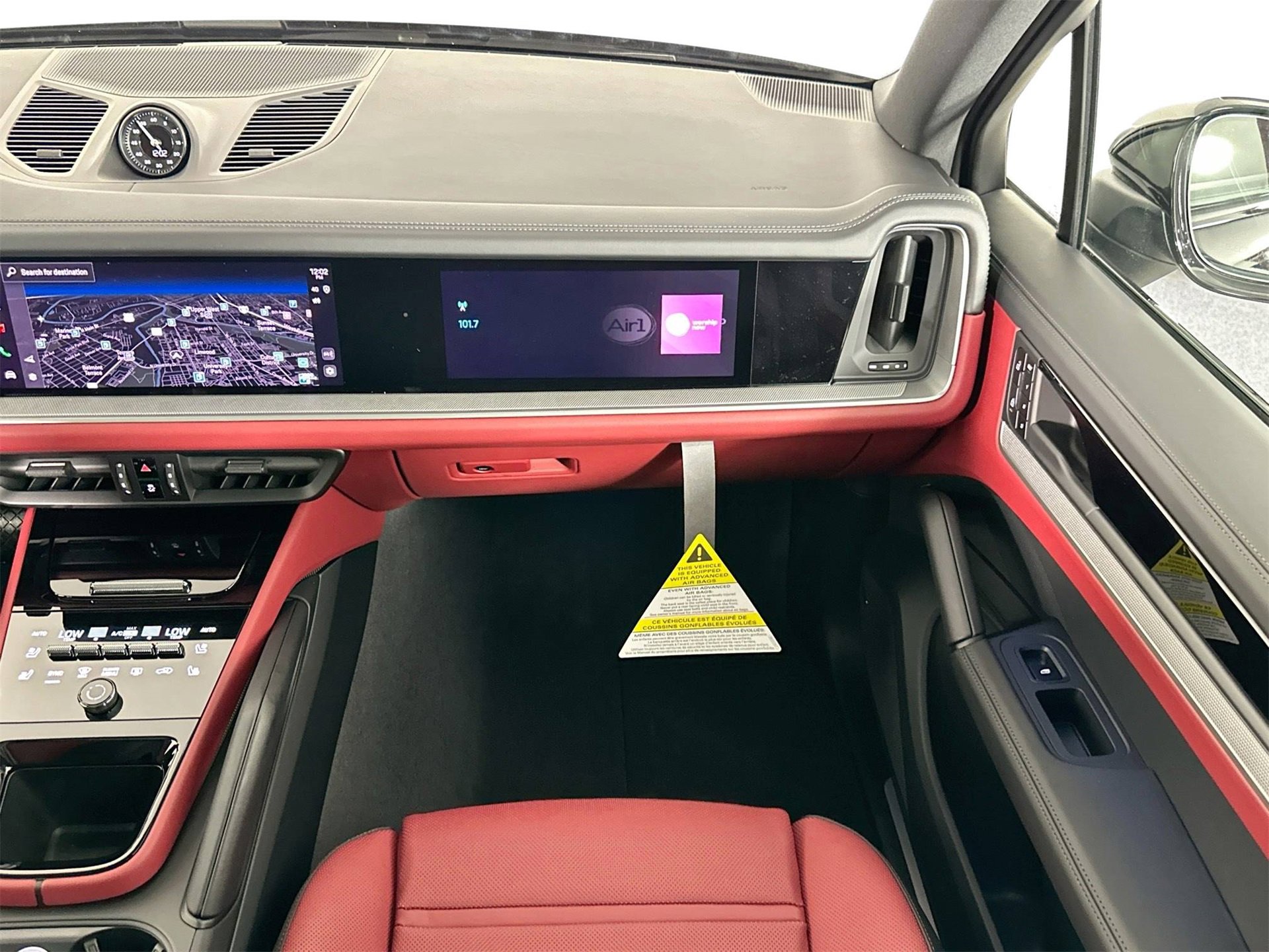 New 2026 Porsche Cayenne image 33