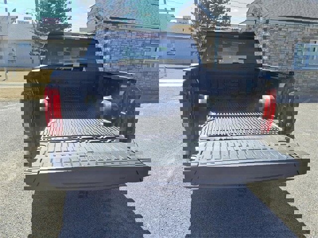 Used 2025 GMC Sierra 1500 SLT image 19