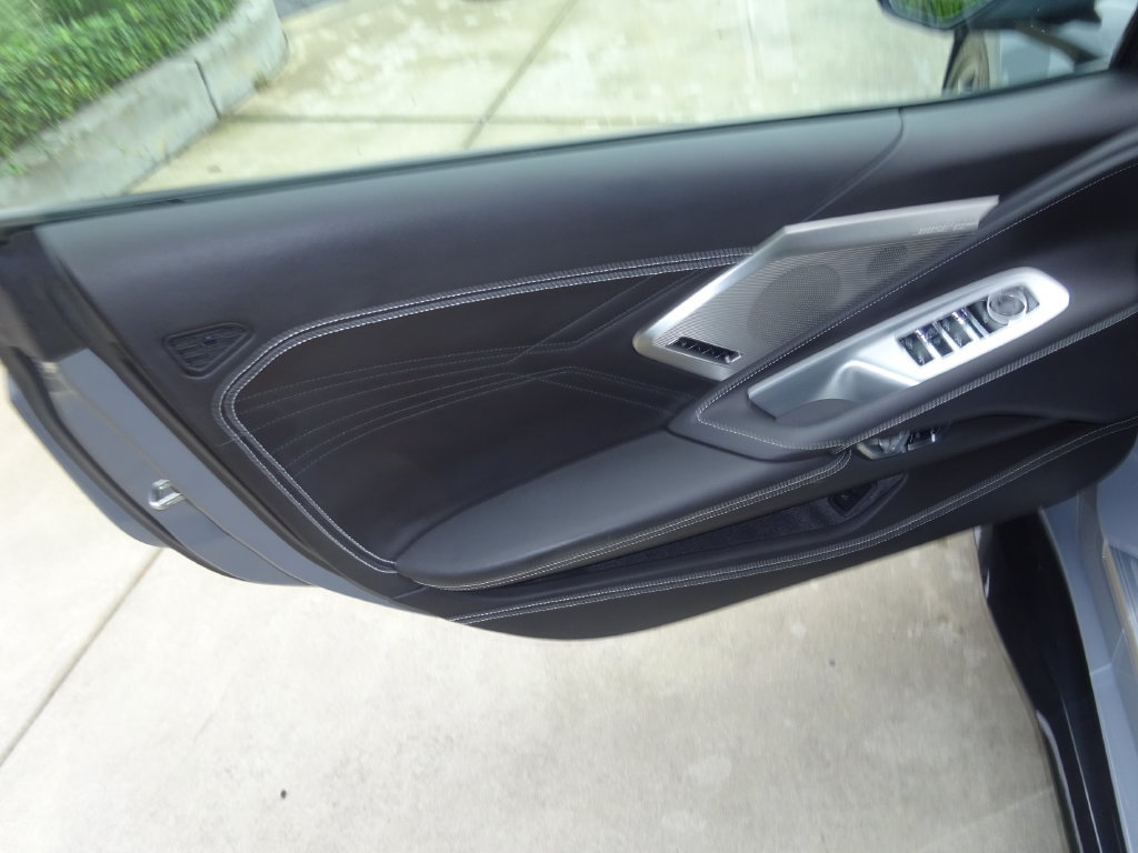 Used 2025 Chevrolet Corvette Z06 RWD image 17