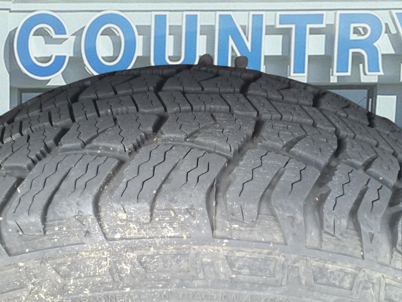 Used 2000 GMC Yukon XL SLT w/ SLT Marketing Opt Pkg AWD/4WD image 11