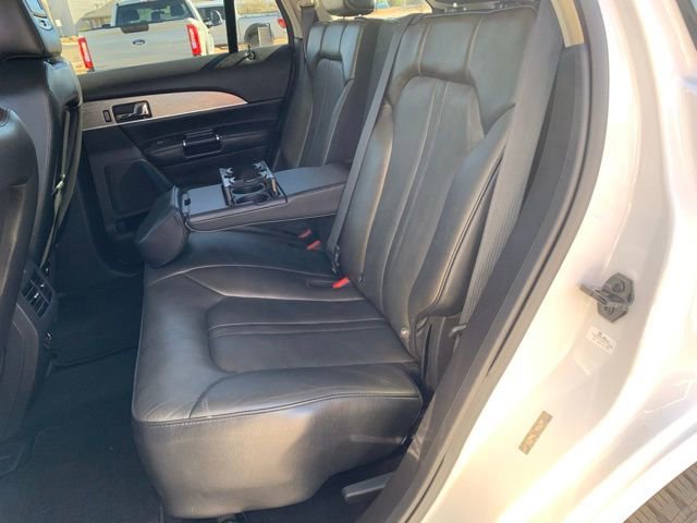 Used 2012 Lincoln MKX FWD image 35