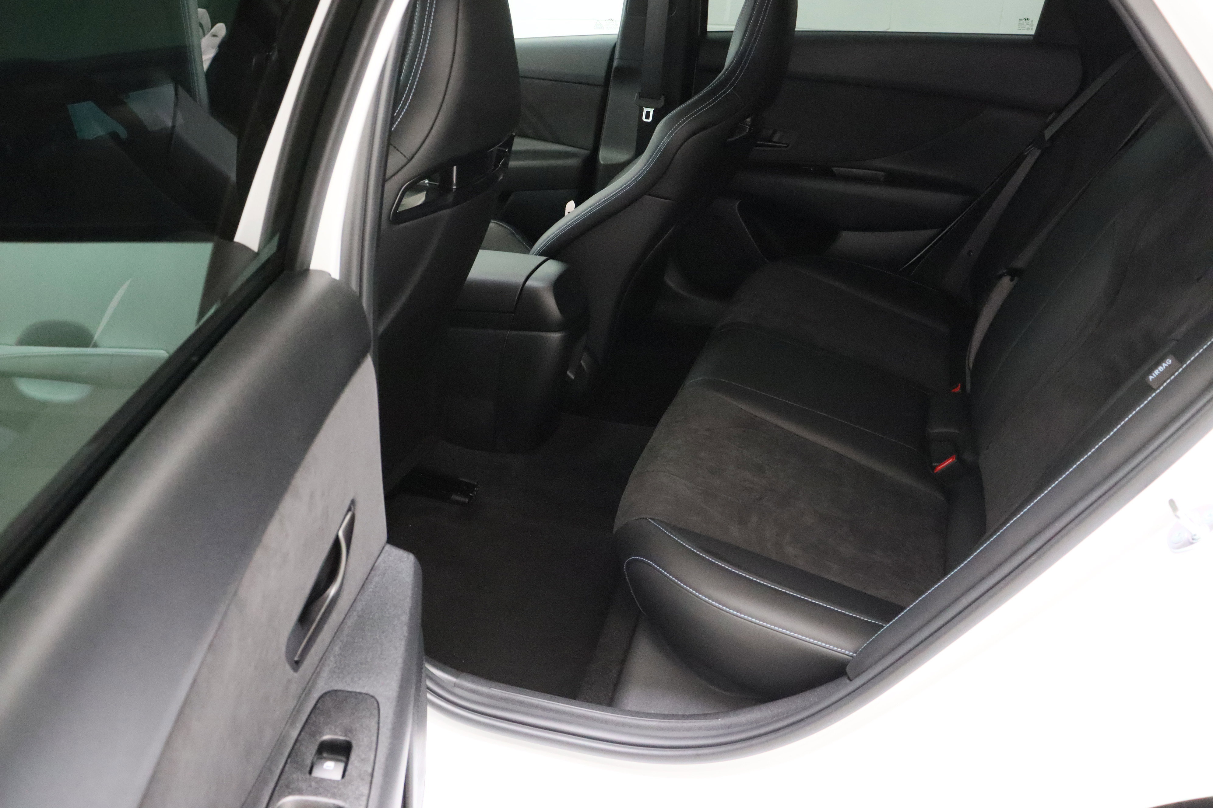 Used 2026 Hyundai Elantra N image 31