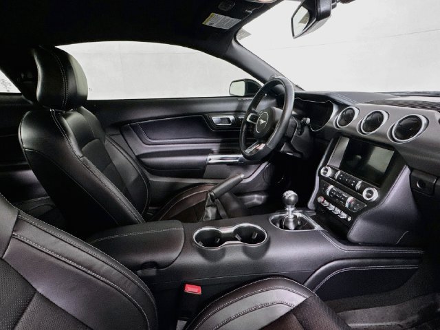 Used 2020 Ford Mustang GT Premium w/ Equipment Group 401A RWD image 22