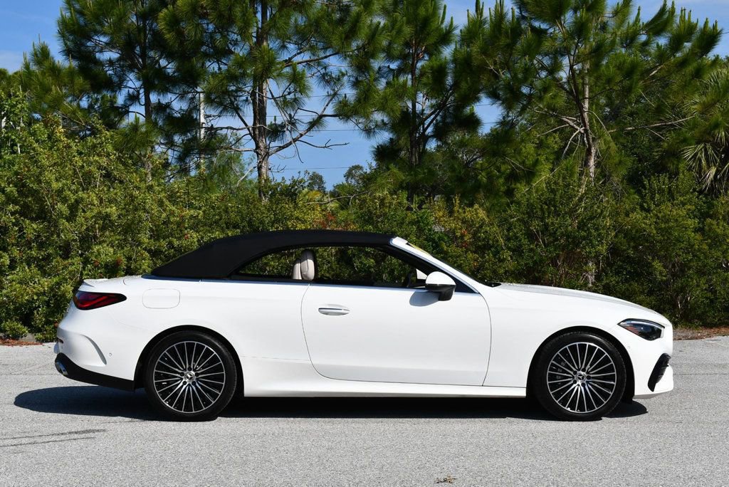 Used 2024 Mercedes-Benz CLE 450 4MATIC Cabriolet image 49