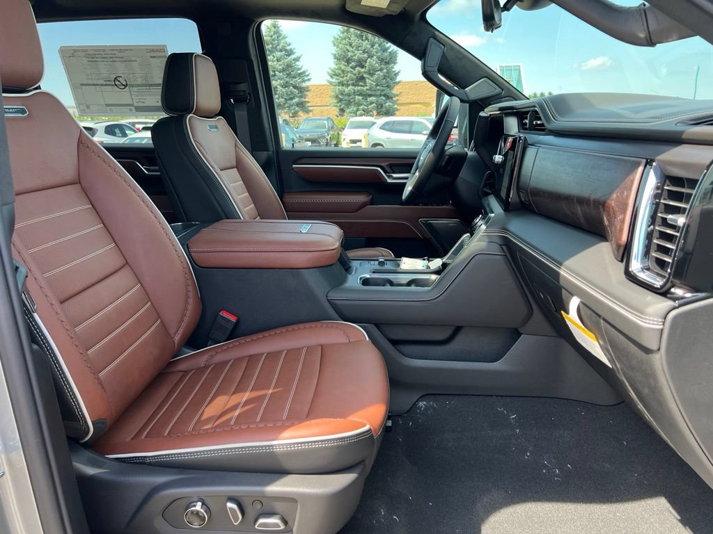 New 2026 GMC Sierra 2500 Denali Ultimate w/ LPO, Black Badging Package AWD/4WD image 49