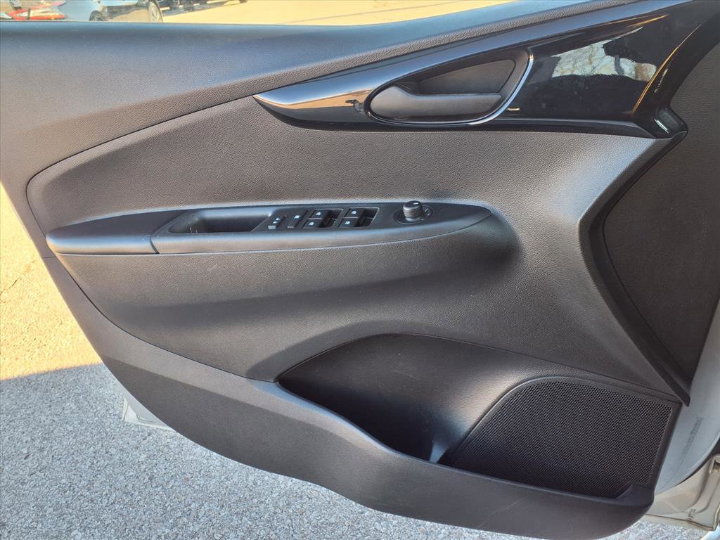 Used 2016 Chevrolet Spark LT image 22