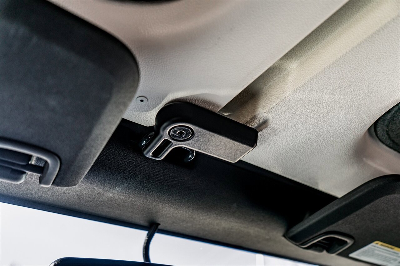 Used 2017 Jeep Wrangler Unlimited Rubicon image 29