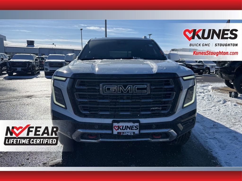 Used 2025 GMC Yukon AT4 w/ AT4 Premium Package image 5