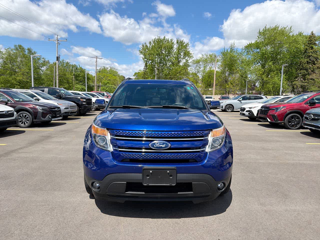 Used 2015 Ford Explorer Limited w/ Equipment Group 301A AWD/4WD image 16