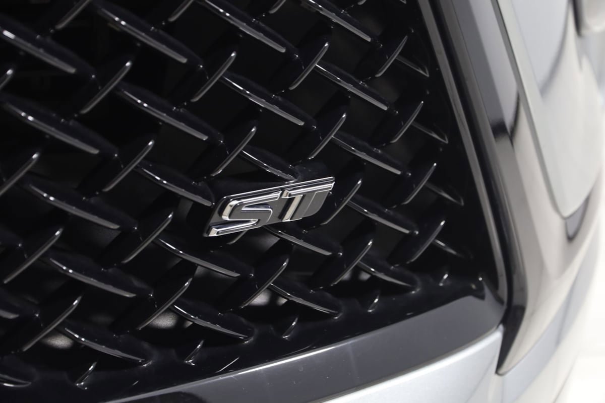 Used 2025 Buick Enclave Sport Touring FWD image 19