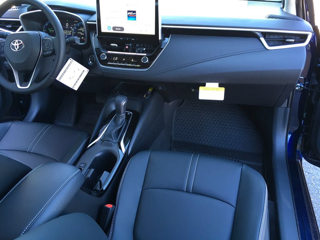 Used 2026 Toyota Corolla XLE FWD image 31