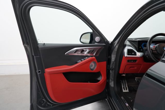 Used 2025 BMW XM image 38