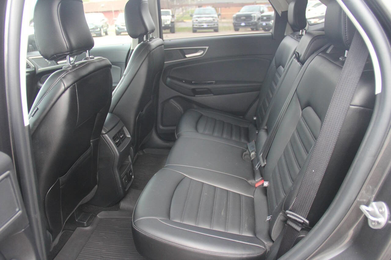 Used 2020 Ford Edge SEL w/ Convenience Package AWD/4WD image 14