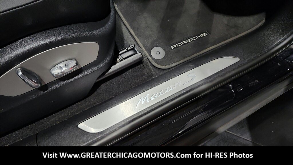 Used 2017 Porsche Macan S AWD/4WD image 28
