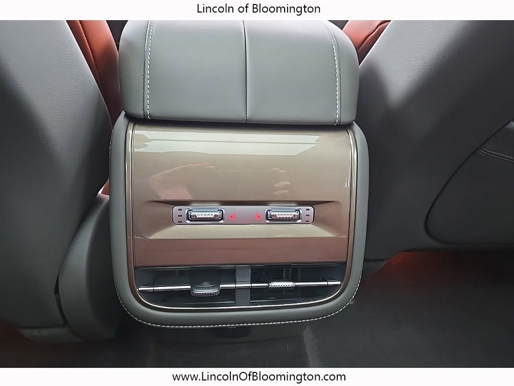 New 2024 Lincoln Nautilus Black Label w/ Jet Appearance Package (87T) image 39