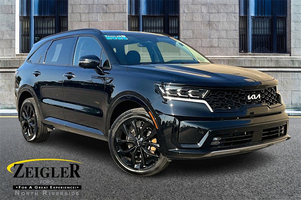 Used 2023 Kia Sorento SX