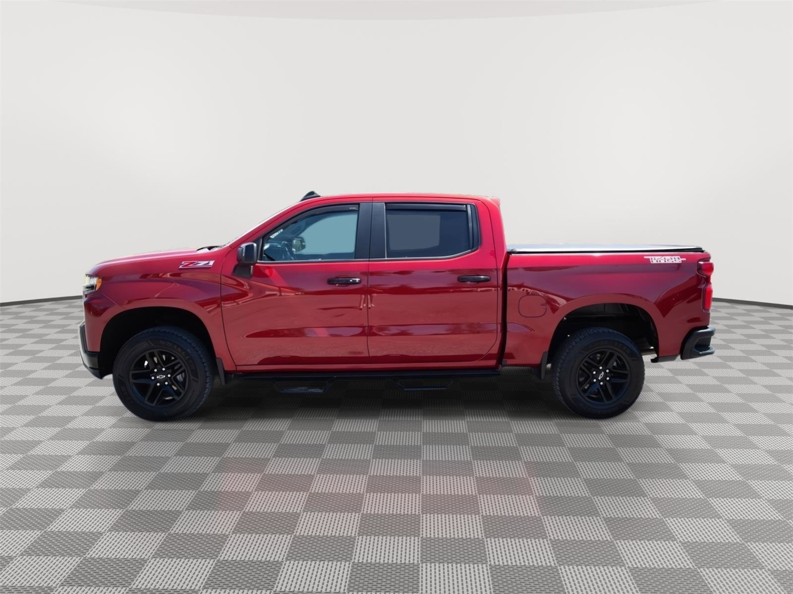 Used 2020 Chevrolet Silverado 1500 LT Trail Boss AWD/4WD image 9