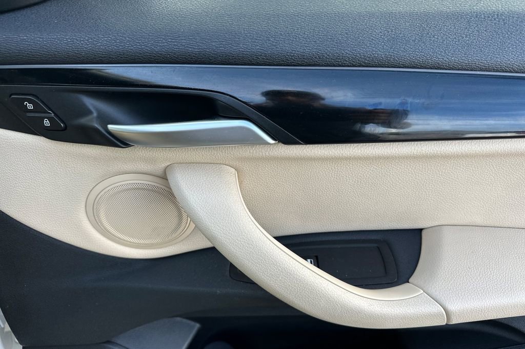 Used 2018 BMW X1 xDrive28i image 19