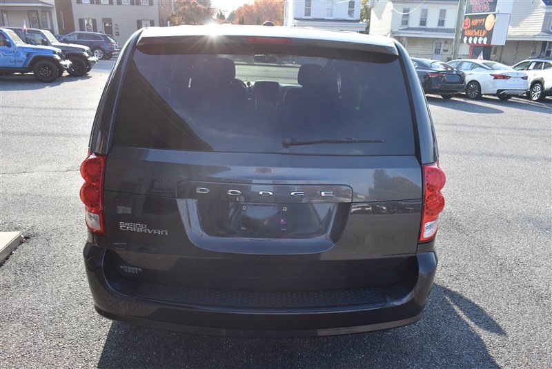 Used 2016 Dodge Grand Caravan SE FWD image 5