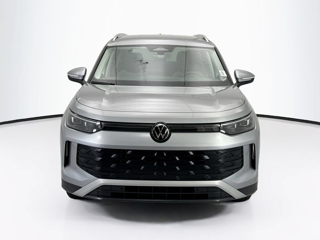 New 2026 Volkswagen Tiguan S FWD image 2