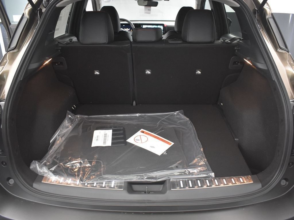 New 2026 Nissan Kicks SR w/ Illumination Package FWD image 34