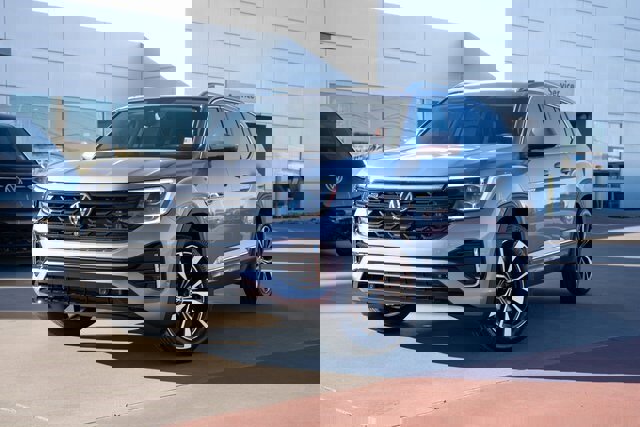 New 2026 Volkswagen Atlas SEL Premium R-Line image 2