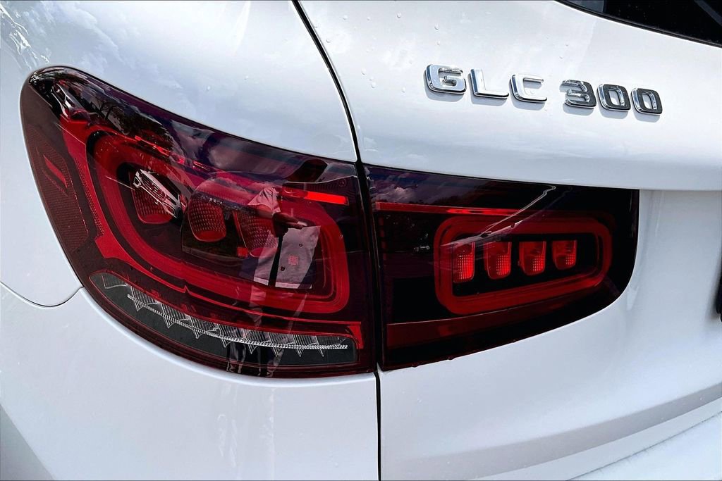 Certified 2022 Mercedes-Benz GLC 300 4MATIC image 32