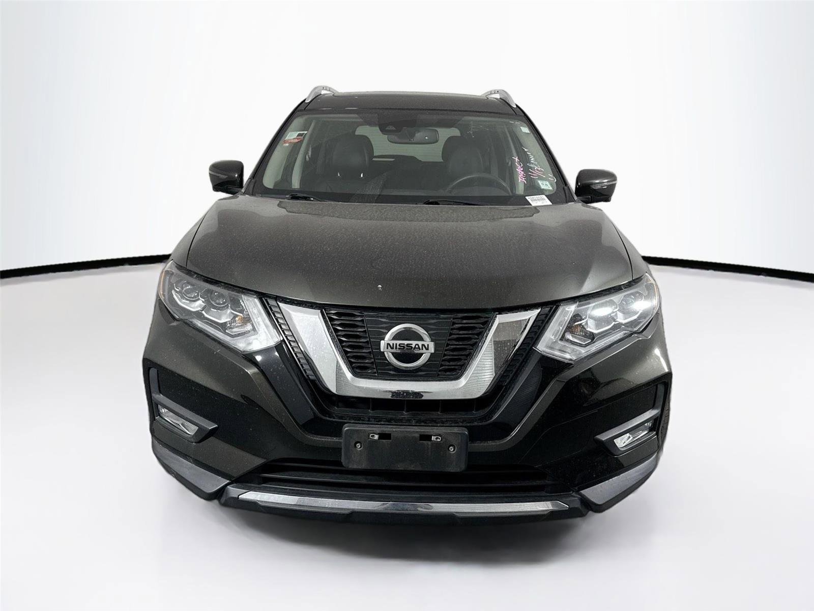 Used 2017 Nissan Rogue SL w/ SL Premium Package image 3