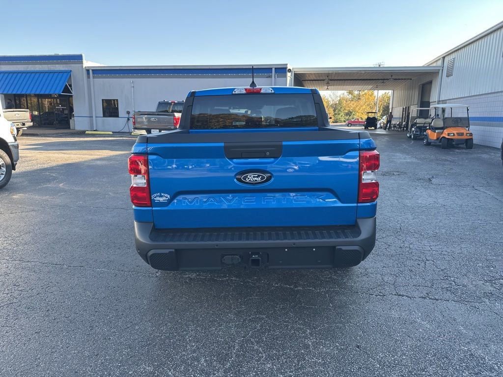 New 2025 Ford Maverick XLT w/ XLT Luxury Package image 4