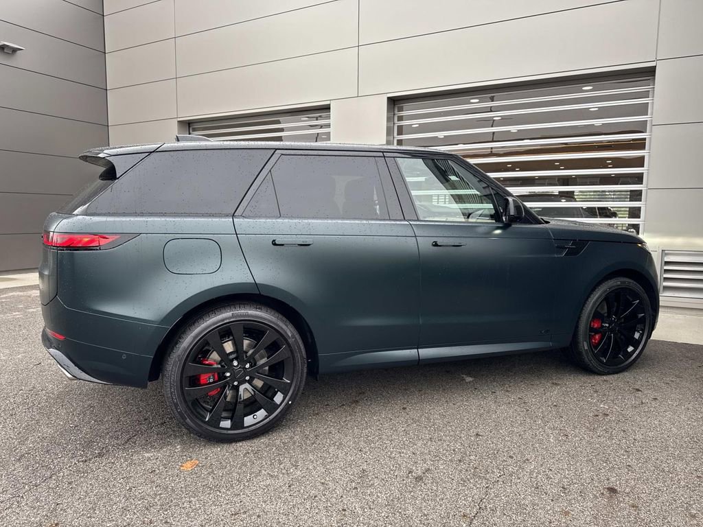 New 2026 Land Rover Range Rover Sport Autobiography AWD/4WD image 8