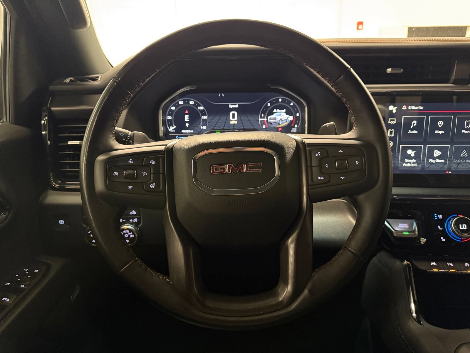 Used 2024 GMC Sierra 1500 AT4 w/ AT4 Preferred Package AWD/4WD image 15