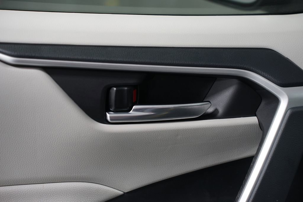 Certified 2024 Toyota RAV4 XLE Premium image 32