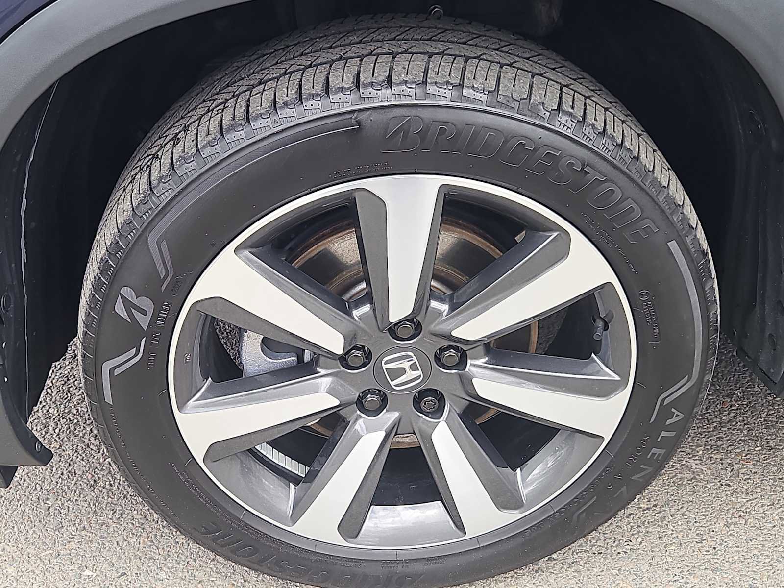 Used 2023 Honda Pilot Touring image 7