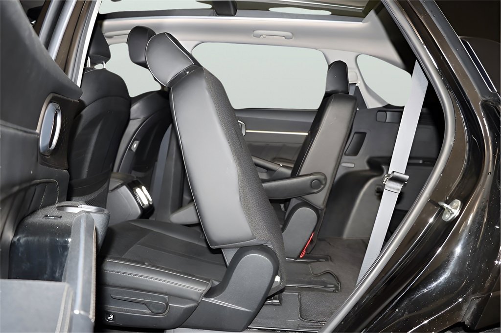 Used 2023 Kia Sorento SX image 36