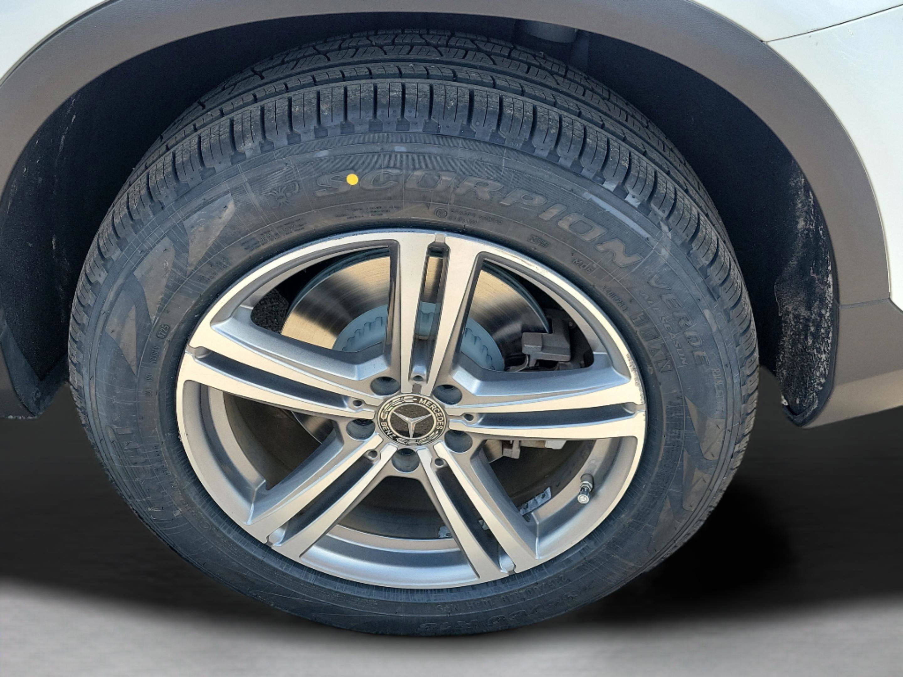 Certified 2022 Mercedes-Benz GLC 300 image 30