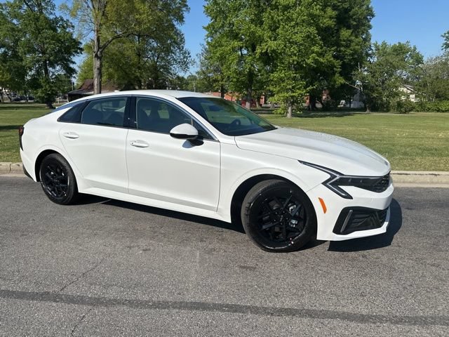 New 2026 Kia K5 LXS FWD image 2