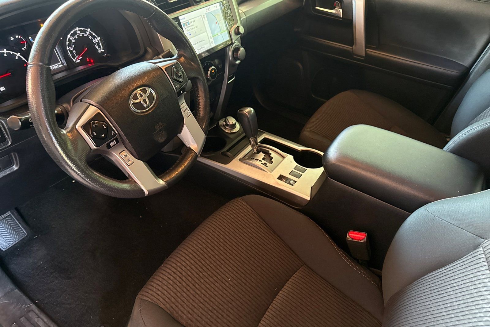 Used 2021 Toyota 4Runner Trail Special Edition AWD/4WD image 10