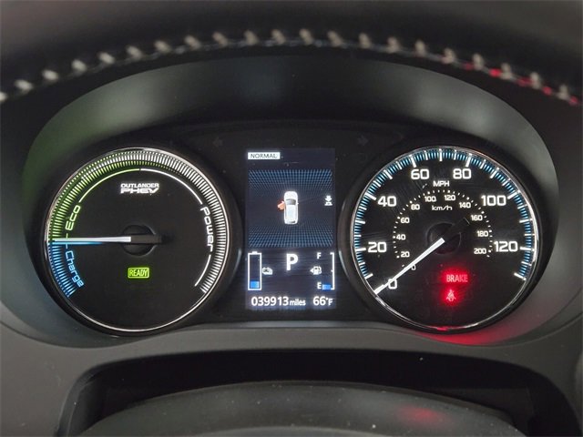 Used 2019 Mitsubishi Outlander SEL image 35