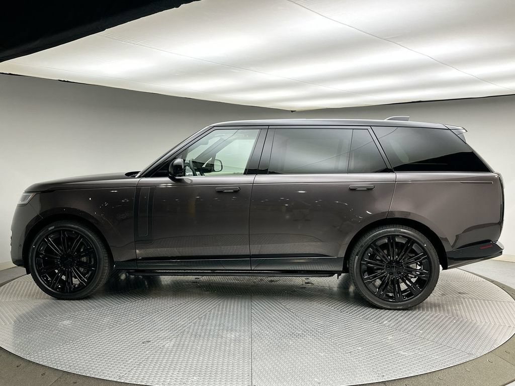 New 2026 Land Rover Range Rover Long Wheelbase SE AWD/4WD image 10