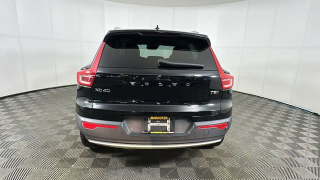 Used 2022 Volvo XC40 T5 Momentum AWD/4WD image 4