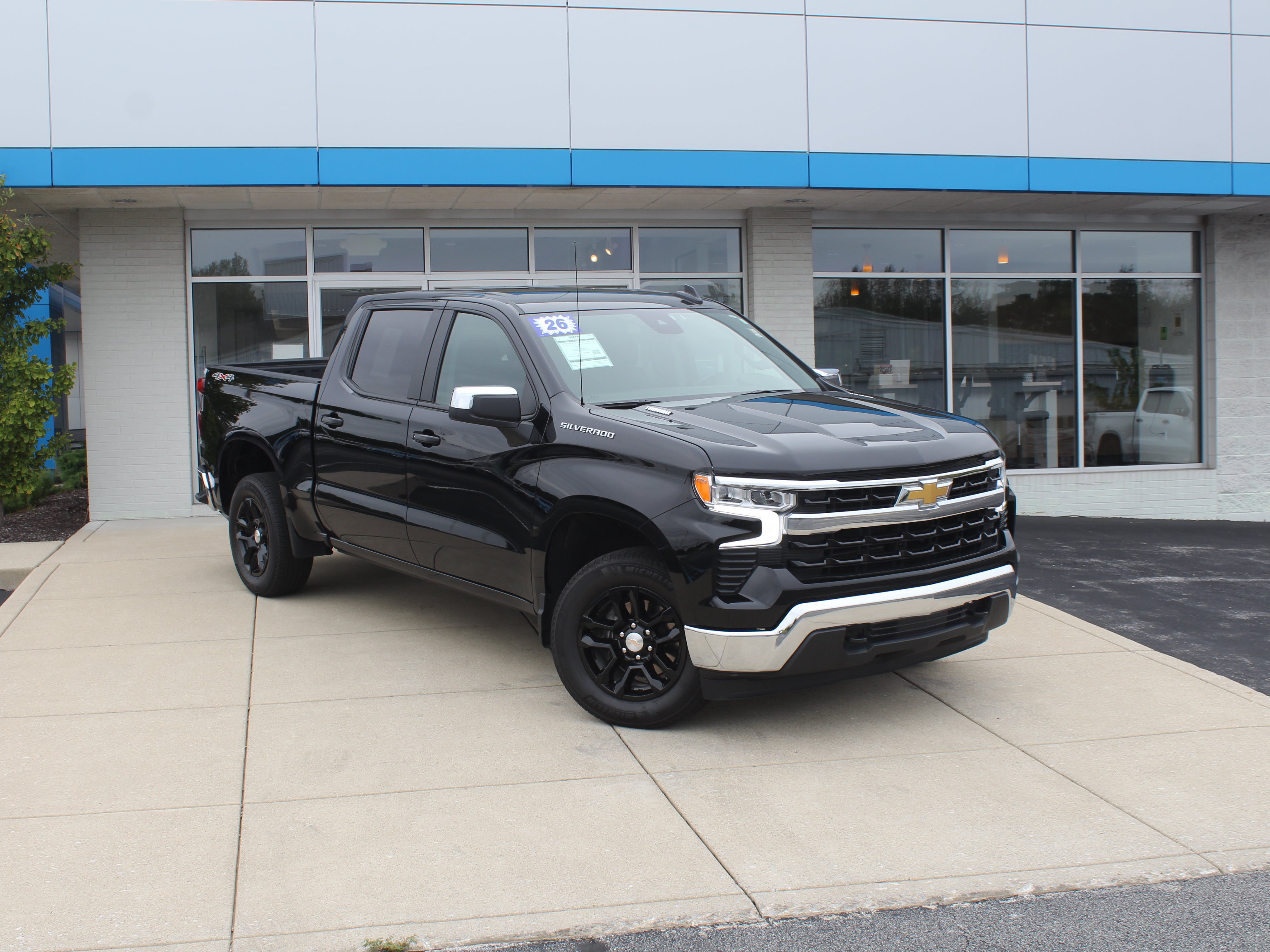 Certified 2026 Chevrolet Silverado 1500 LT AWD/4WD image 4