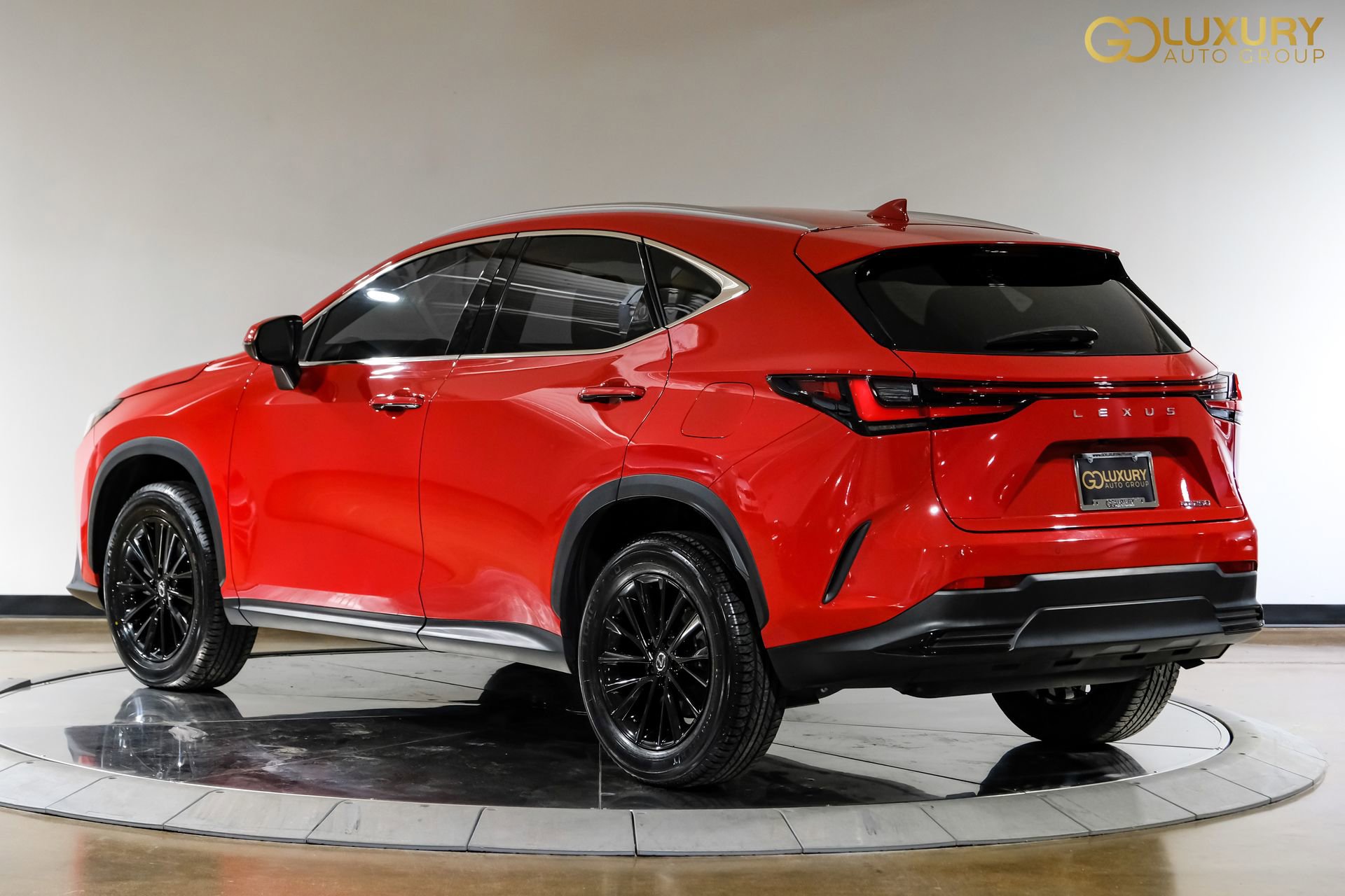 Used 2024 Lexus NX 250 250 Premium w/ Towing Package (2000 Lbs) image 12